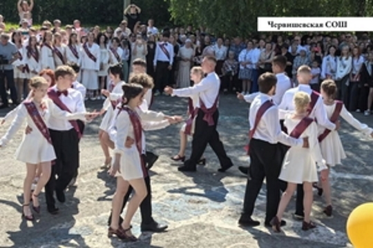 В добрый путь, выпускники